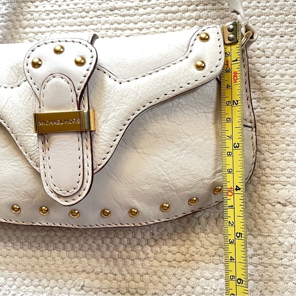 Michael Kors Vanilla Leather Berkley Wristlet Studded Handbag Cellphone Bag - Picture 9 of 11